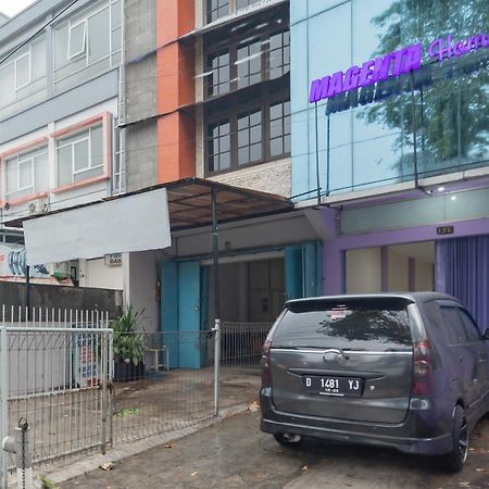 Reddoorz Near Trans Studio Bandung 3 Eksteriør billede